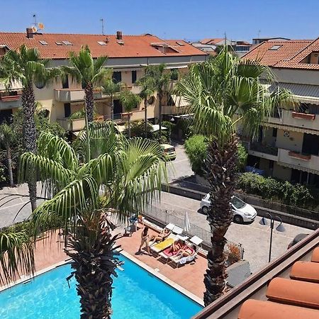 Sicilia, Mansarda Le Due Terrazze Daire Mascali Dış mekan fotoğraf